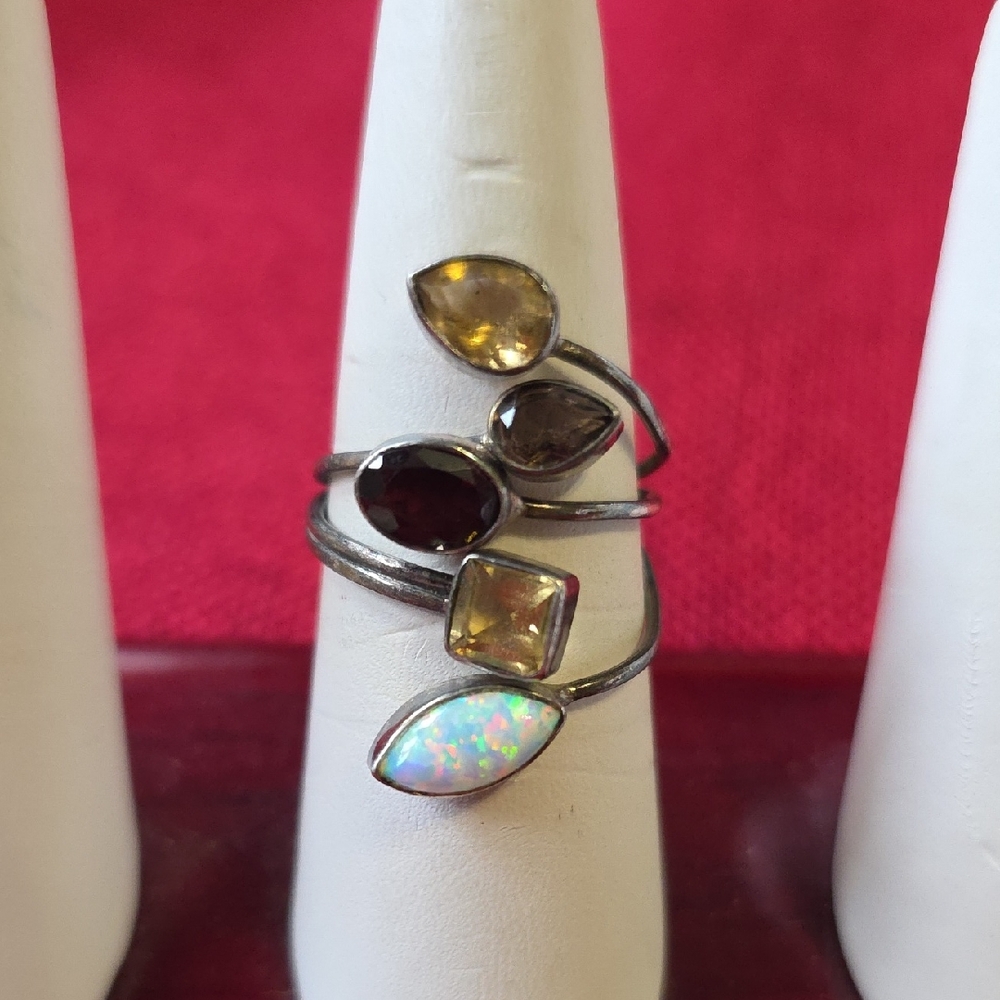 Elegant Vintage Multi-Stone Sterling  Silver Adjusable Ring
